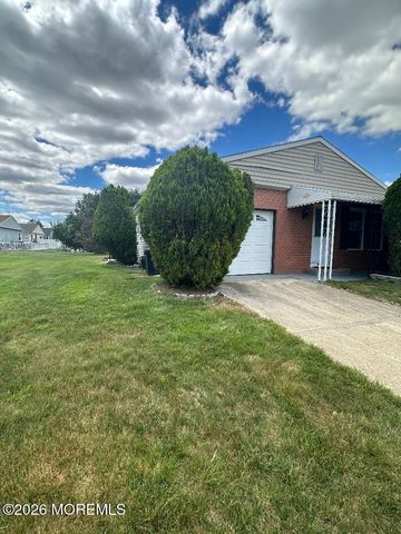 57 Encinitas Drive, Toms River, NJ 08757