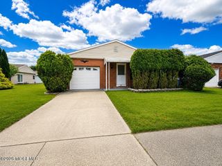 57 Encinitas Drive, Toms River, NJ 08757