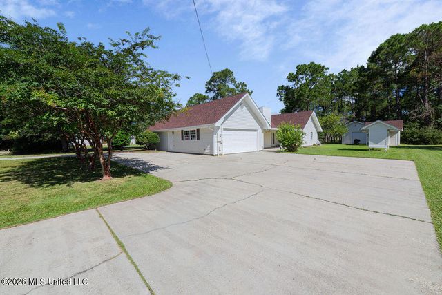 1200 Margie Street, Waveland, MS 39576