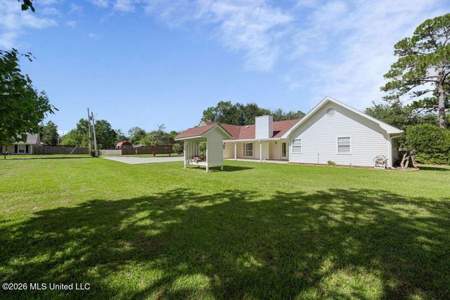 1200 Margie Street, Waveland, MS 39576