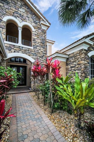 9192 Pineville Drive, Wellington, FL 33467