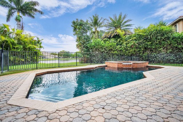 9192 Pineville Drive, Wellington, FL 33467