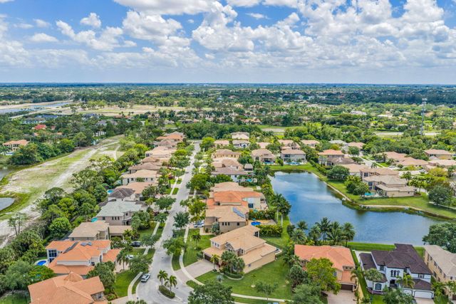 9192 Pineville Drive, Wellington, FL 33467