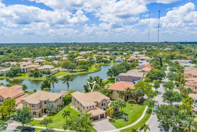 9192 Pineville Drive, Wellington, FL 33467