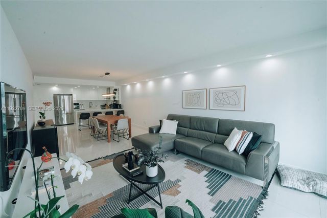 19380 Collins Avenue 1003, Sunny Isles Beach, FL 33160