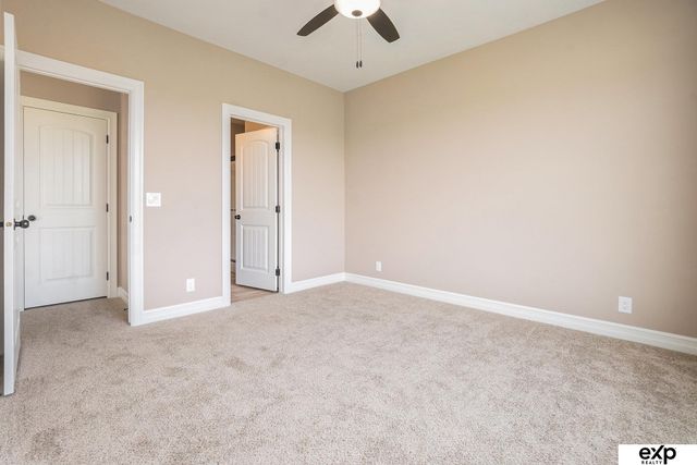 7926 N 94 Street, Omaha, NE 68122