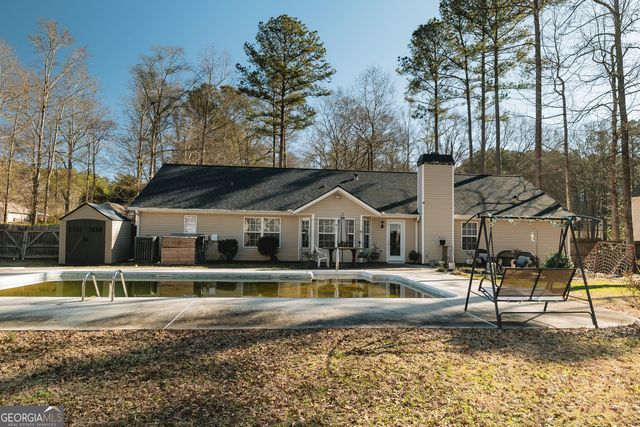 145 Beau Brook Lane, Sharpsburg, GA 30277