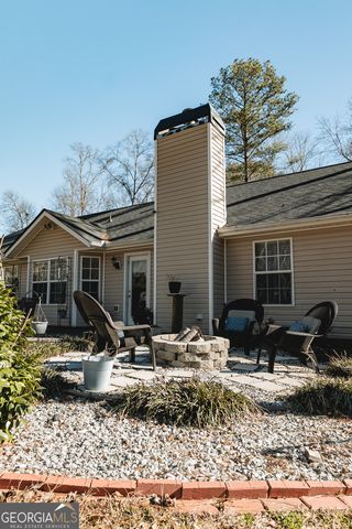 145 Beau Brook Lane, Sharpsburg, GA 30277