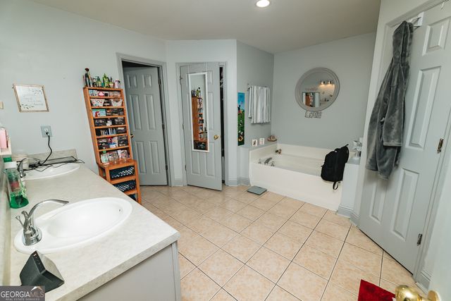 145 Beau Brook Lane, Sharpsburg, GA 30277