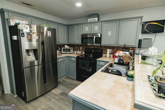 145 Beau Brook Lane, Sharpsburg, GA 30277