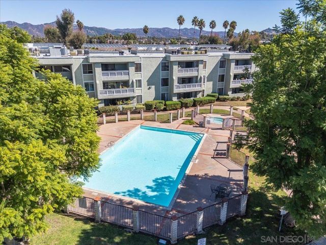 1020 E Washington 97, Escondido, CA 92025