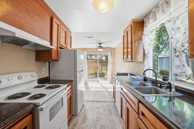 6640 Ibex Woods Ct, Citrus Heights, CA 95621