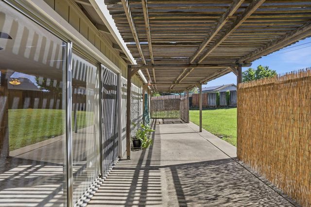6640 Ibex Woods Ct, Citrus Heights, CA 95621