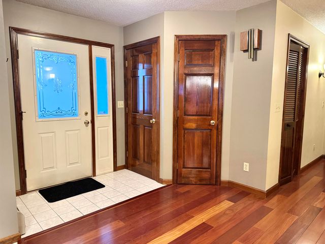 866 Ridge Hill Drive, Derby, VT 05829