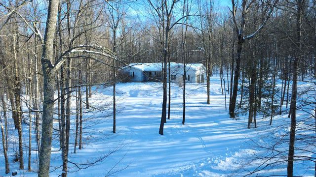 866 Ridge Hill Drive, Derby, VT 05829