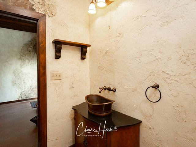 1715 Bates, Midland, TX 79707