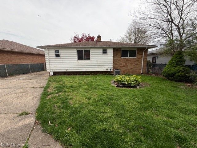 948 Bern Avenue, Cleveland, OH 44109