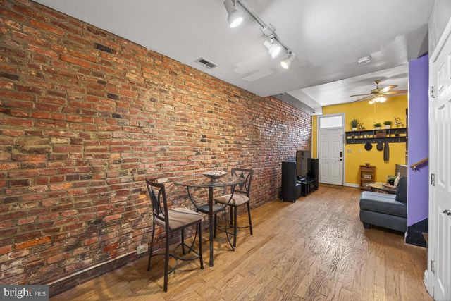 126 W HAMBURG ST, Baltimore, MD 21230