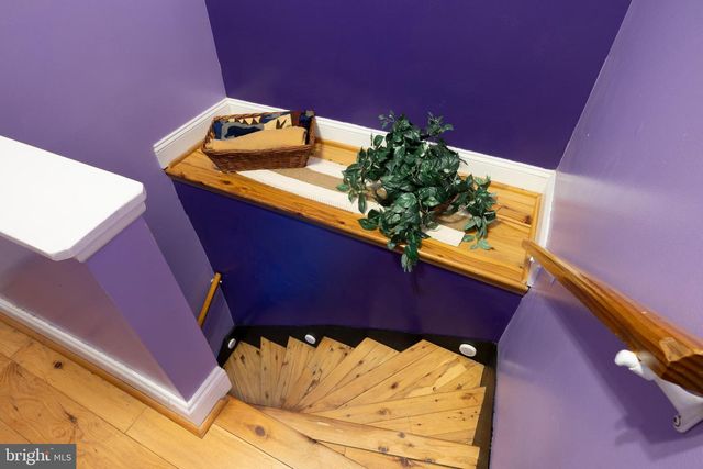 126 W HAMBURG ST, Baltimore, MD 21230