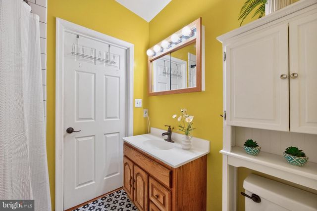 126 W HAMBURG ST, Baltimore, MD 21230