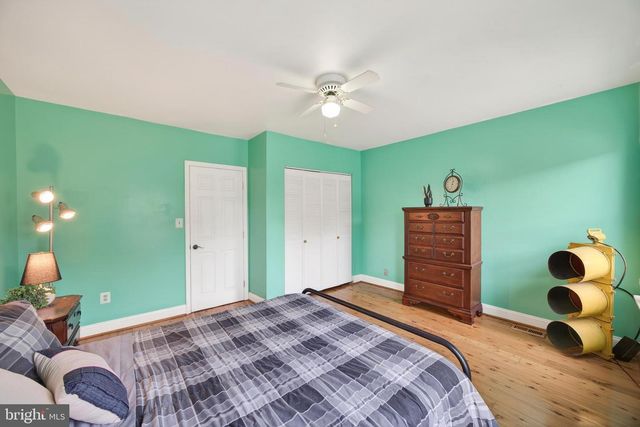 126 W HAMBURG ST, Baltimore, MD 21230