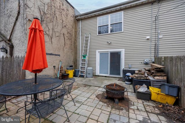 126 W HAMBURG ST, Baltimore, MD 21230