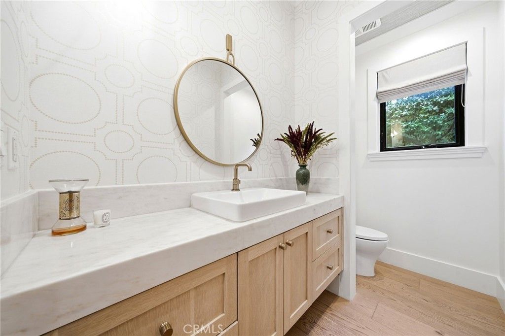 Image 16 of property listing at 3401 Colbert Avenue, Los Angeles, CA 90066