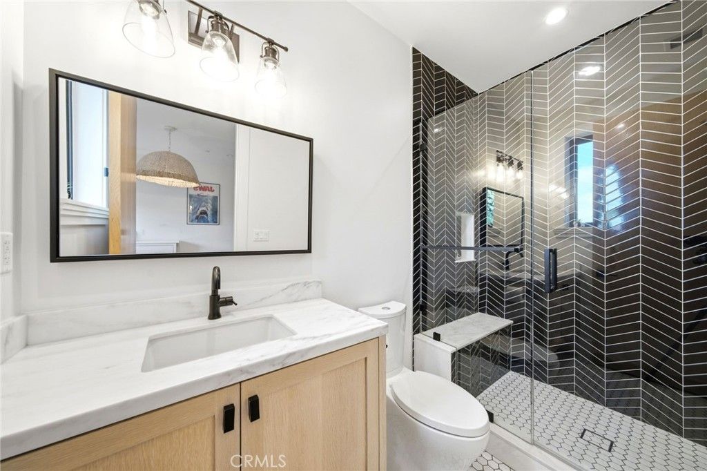 Image 30 of property listing at 3401 Colbert Avenue, Los Angeles, CA 90066