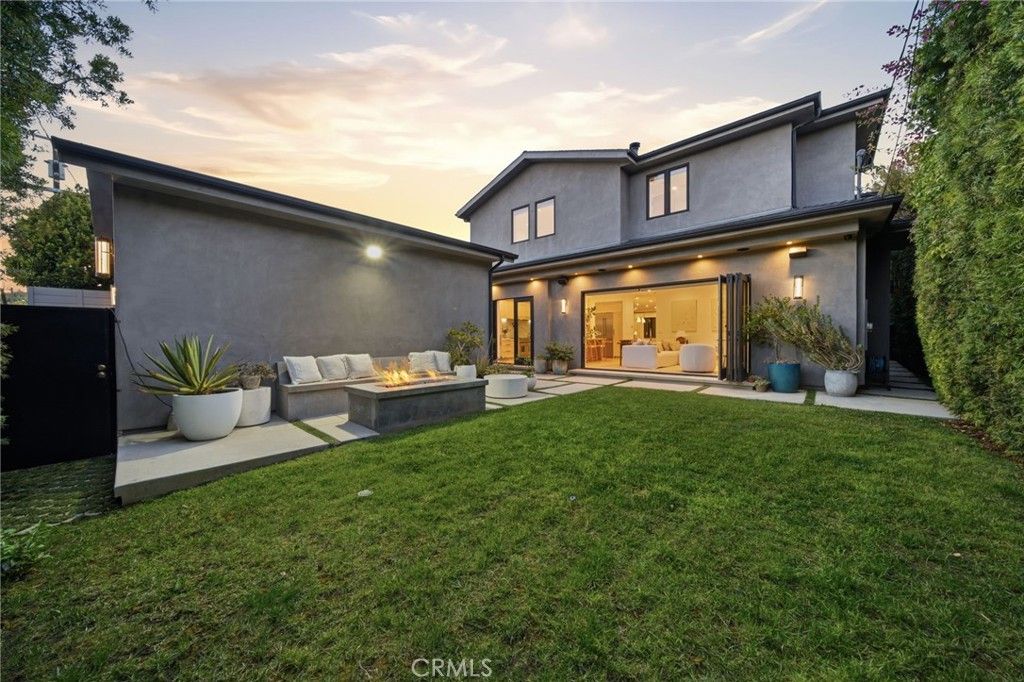 Image 33 of property listing at 3401 Colbert Avenue, Los Angeles, CA 90066