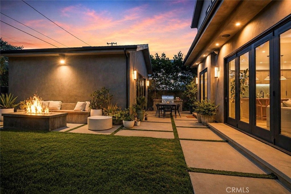 Image 34 of property listing at 3401 Colbert Avenue, Los Angeles, CA 90066