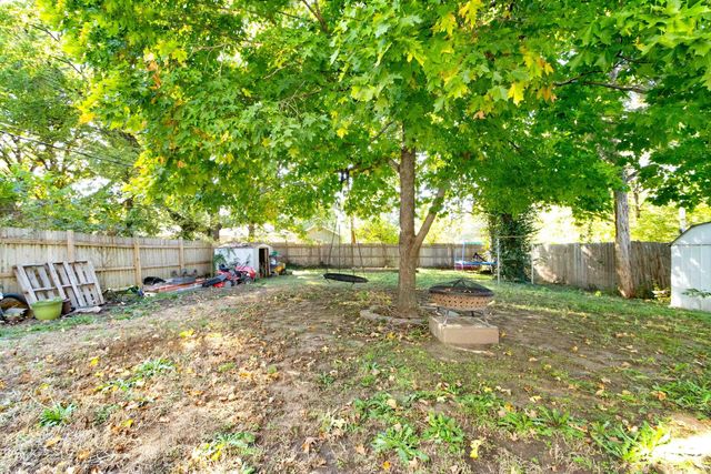 107 N Grant Street, Enterprise, KS 67441