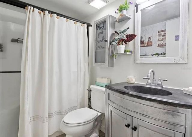 1208 DARCY ROAD, Lady Lake, FL 32159