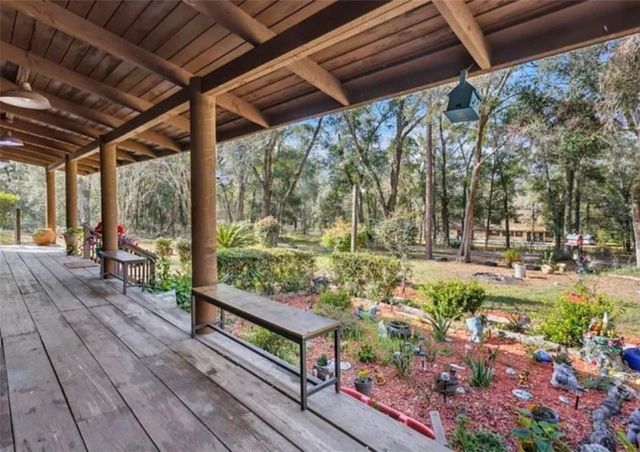 1208 DARCY ROAD, Lady Lake, FL 32159