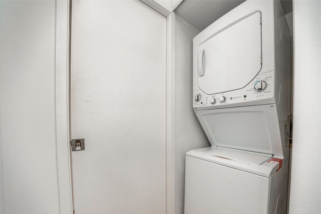 4242 Buena Vista Street 10, Dallas, TX 75205