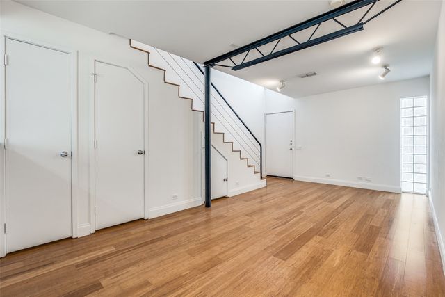 4242 Buena Vista Street 10, Dallas, TX 75205