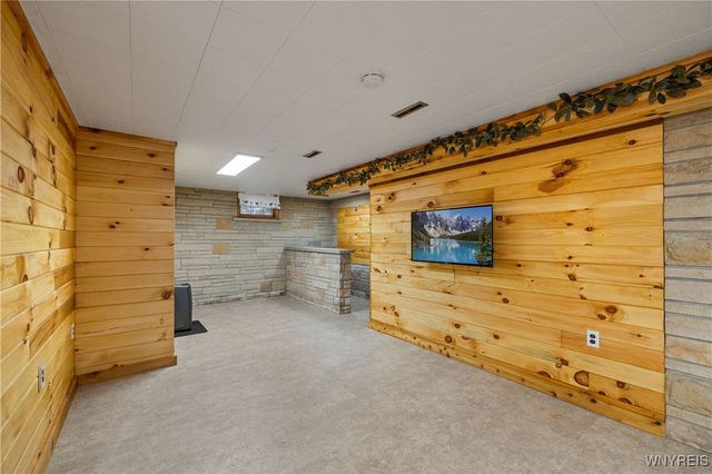 922 North Hewitt Drive, Lewiston, NY 14092