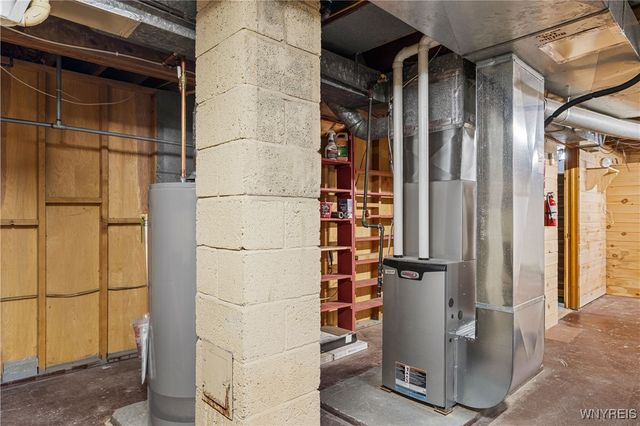 922 North Hewitt Drive, Lewiston, NY 14092