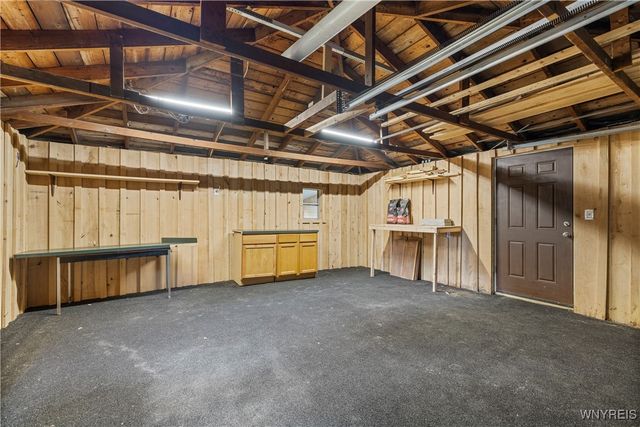 922 North Hewitt Drive, Lewiston, NY 14092