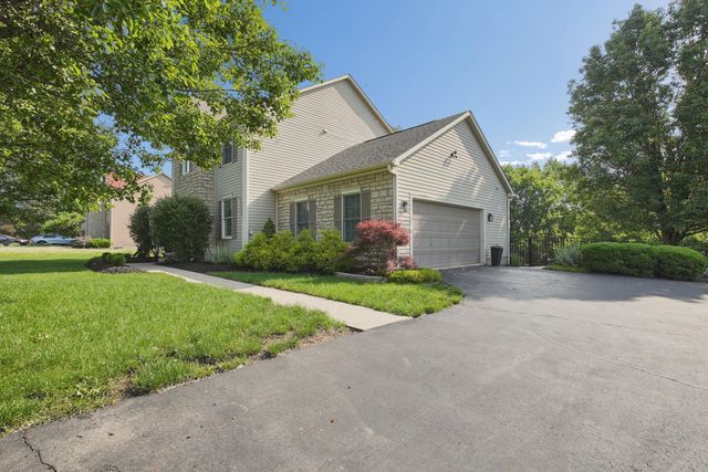 492 Hibbs Road, Lockbourne, OH 43137