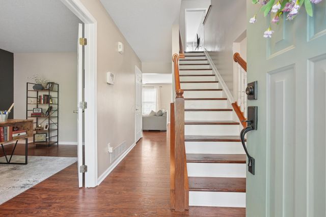 492 Hibbs Road, Lockbourne, OH 43137