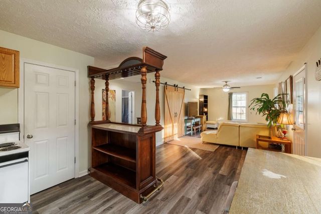 984 Arnoldsville Road, Winterville, GA 30683