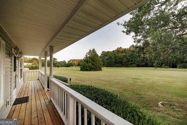 984 Arnoldsville Road, Winterville, GA 30683