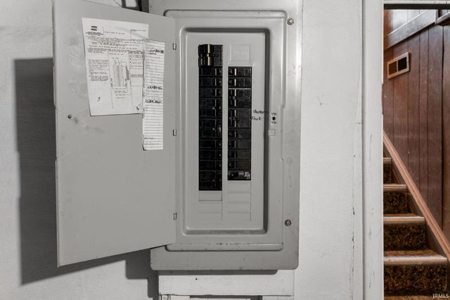 1322 Johnson Street, South Bend, IN 46628