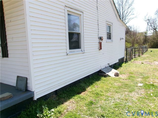 3004 Pickett St, Hopewell, VA 23860