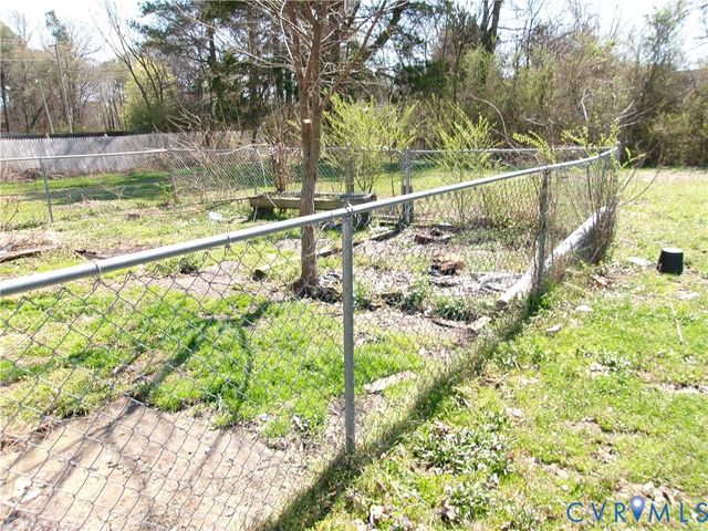 3004 Pickett St, Hopewell, VA 23860