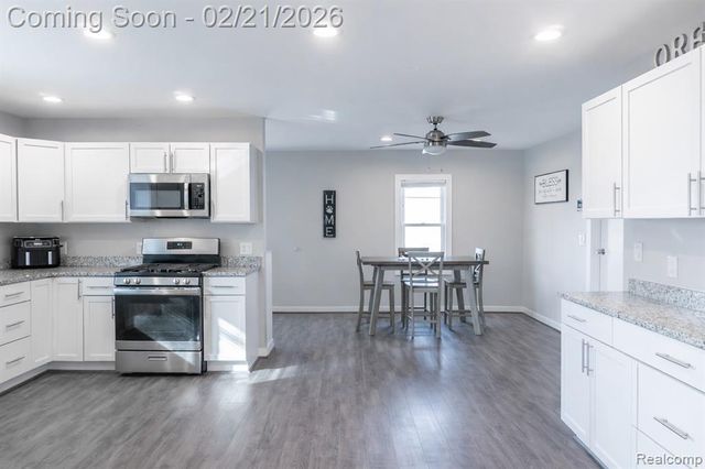 34590 Stellwagen Street, Wayne, MI 48184