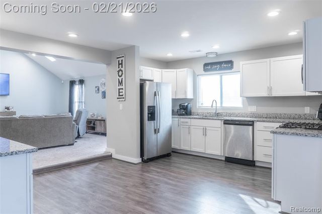 34590 Stellwagen Street, Wayne, MI 48184