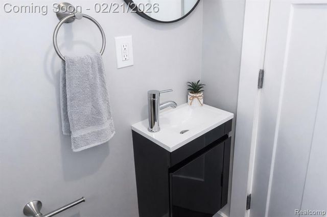 34590 Stellwagen Street, Wayne, MI 48184