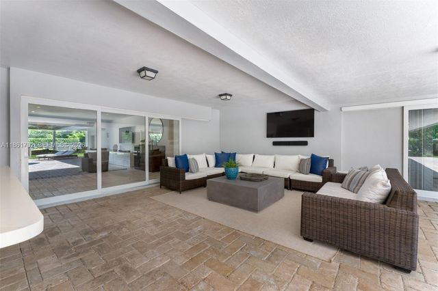 5940 SW 120th Street, Pinecrest, FL 33156