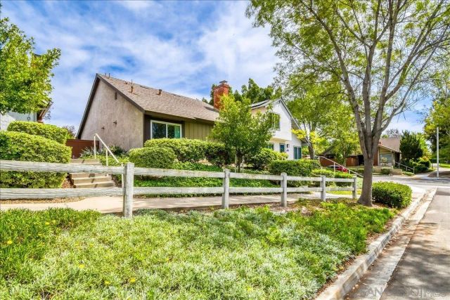 10706 Esmeraldas Dr., San Diego, CA 92124